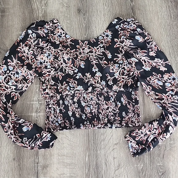 Free People Womens Santiago Printed Smocked Crop Top Black Floral - Picture 8 of 9